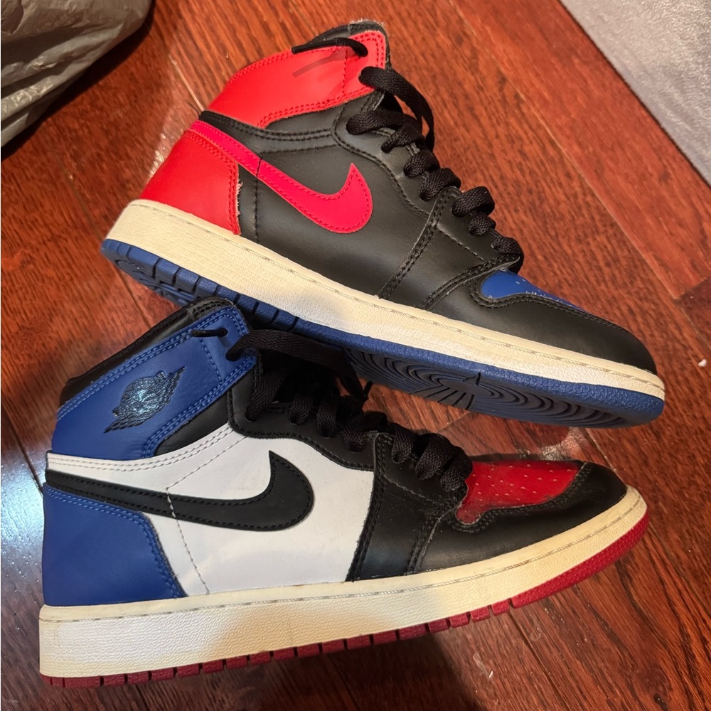 Women’s Jordan 1’s